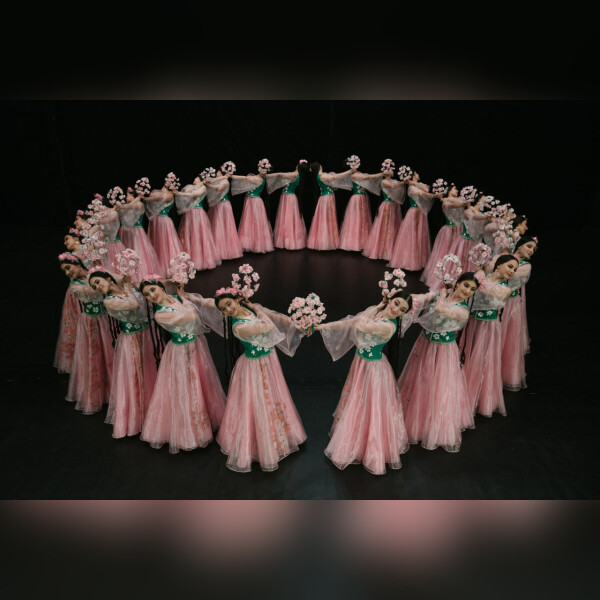 Государственный ансамбль танца Узбекистана «Бахор»