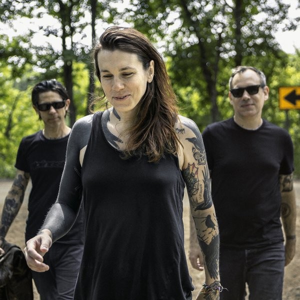 Laura Jane Grace & the Devouring Mothers