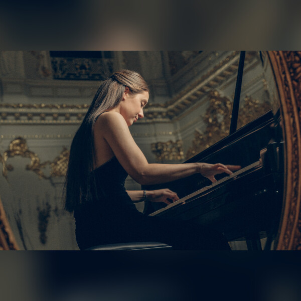 Елизавета Украинская. Волшебные звуки фортепиано