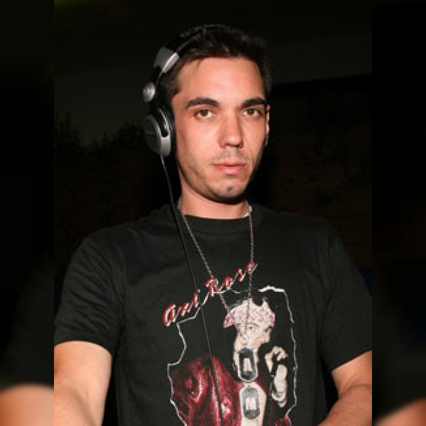 DJ AM