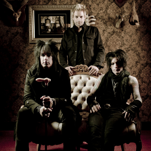 Sixx:A.M.