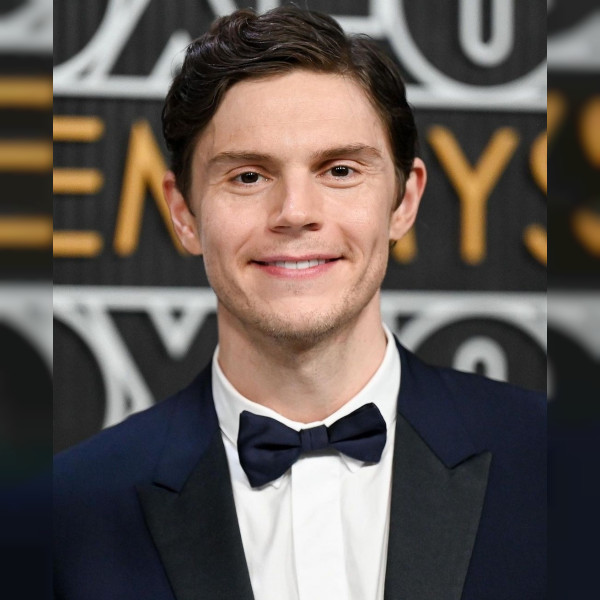 Evan Peters