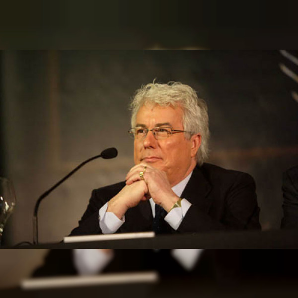 Ken Follett