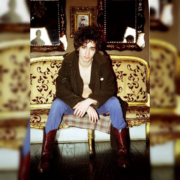 Robert Sheehan