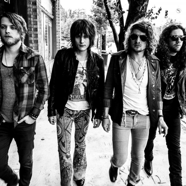 Tyler Bryant & The Shakedown