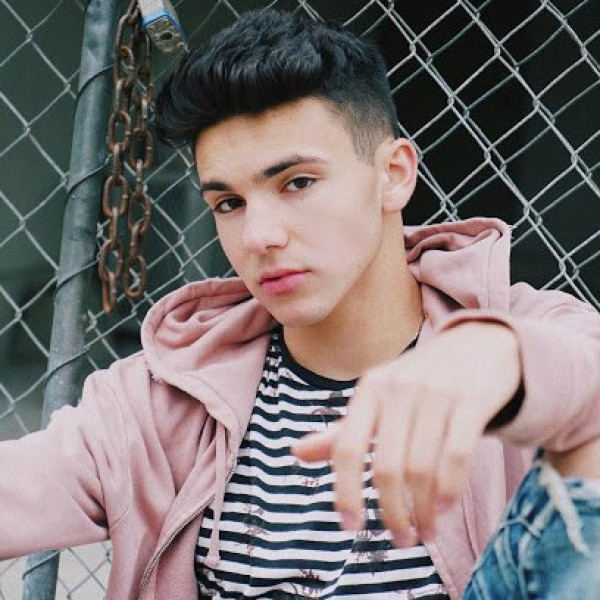 Daniel Skye