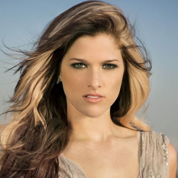 Cassadee Pope