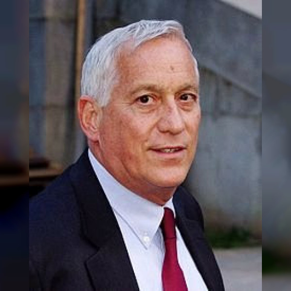 Walter Isaacson