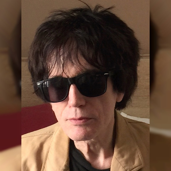 Peter Perrett @ King Tut's Wah Wah Hut