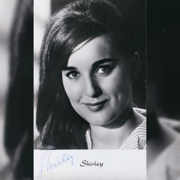 Shirley Zwerus