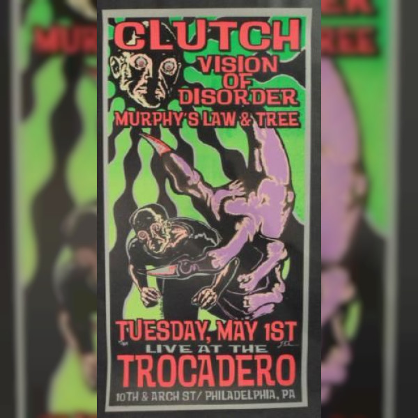 Clutch at Trocadero