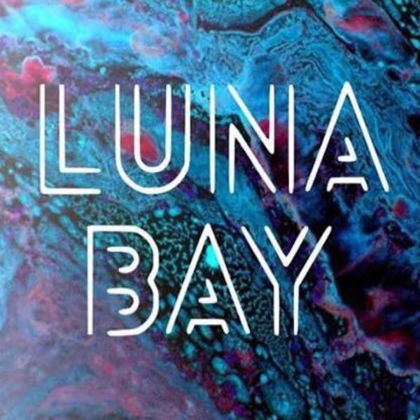 Luna Bay