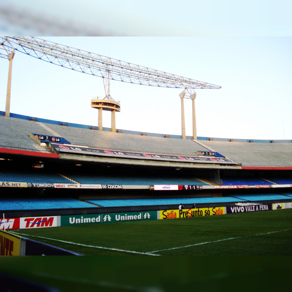 Estádio Cícero Pompeu de Toledo